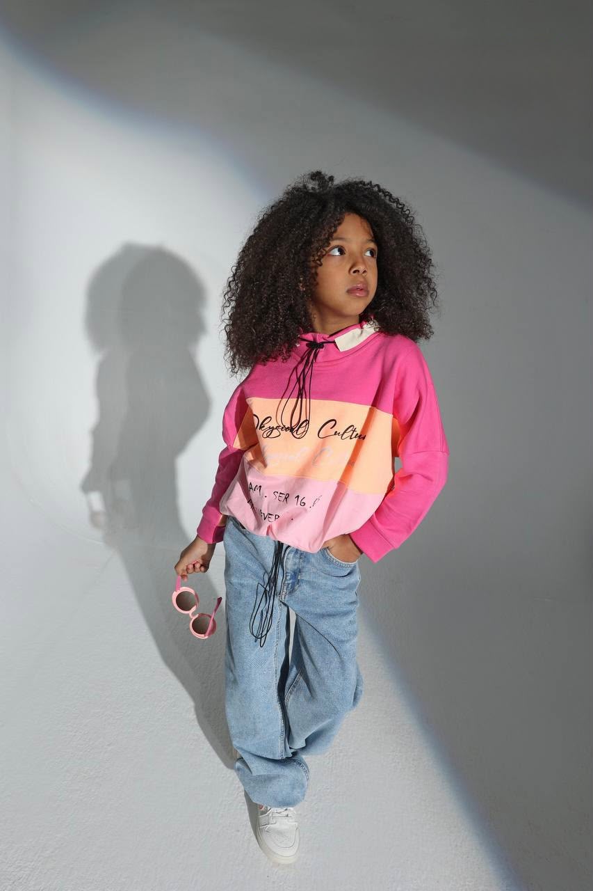 Girls’ Pink Graphic Hoodie – Color Block Long-Sleeve Casual Sweatshirt