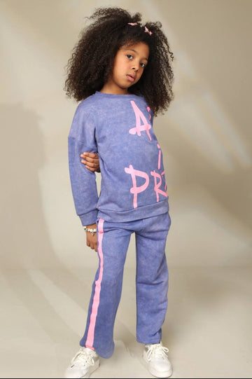 Girls’ Purple Graphic Sweatshirt & Pants Set – Pink Letter Print Two-Piece Outfit