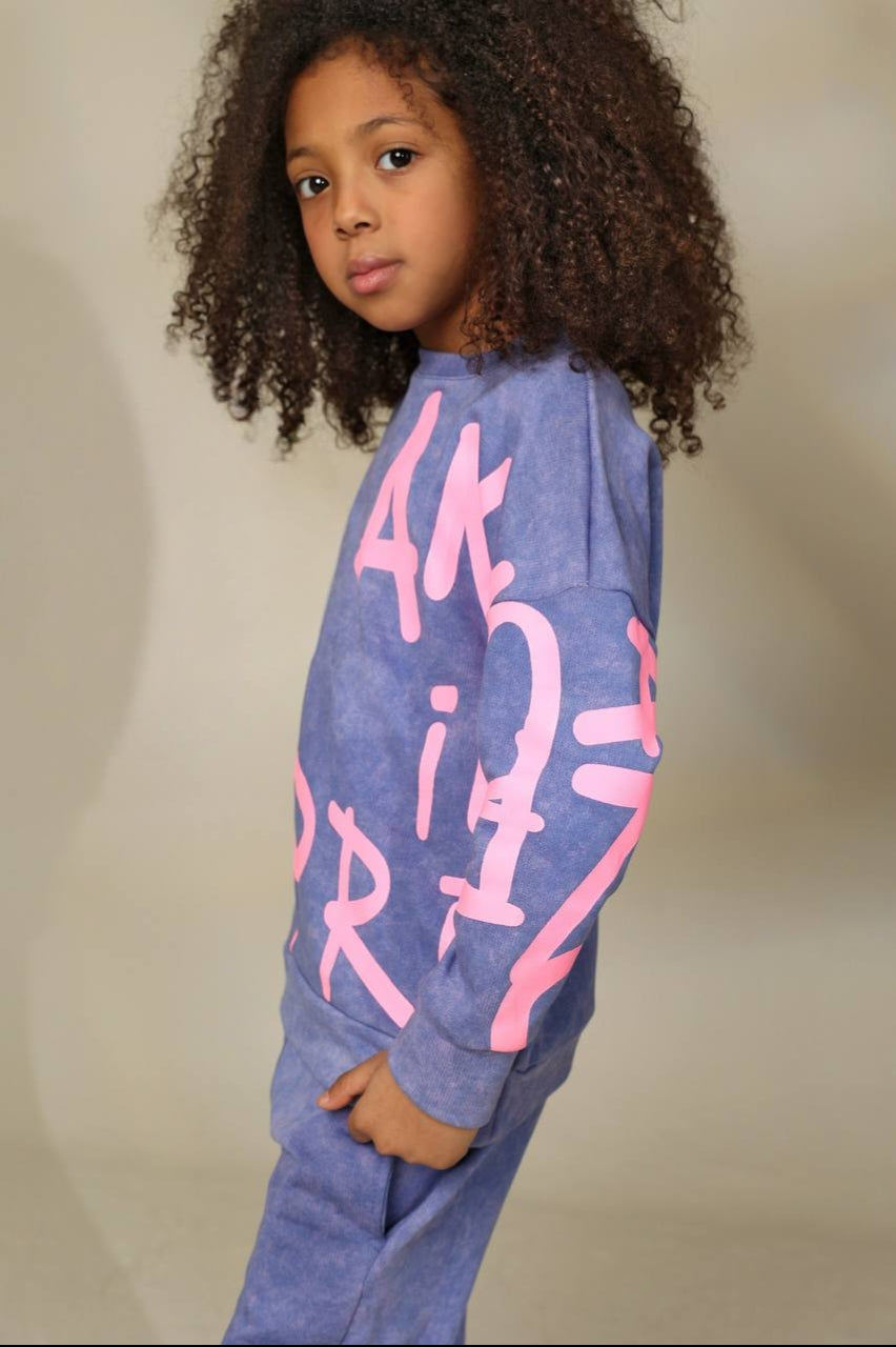 Girls’ Purple Graphic Sweatshirt & Pants Set – Pink Letter Print Two-Piece Outfit