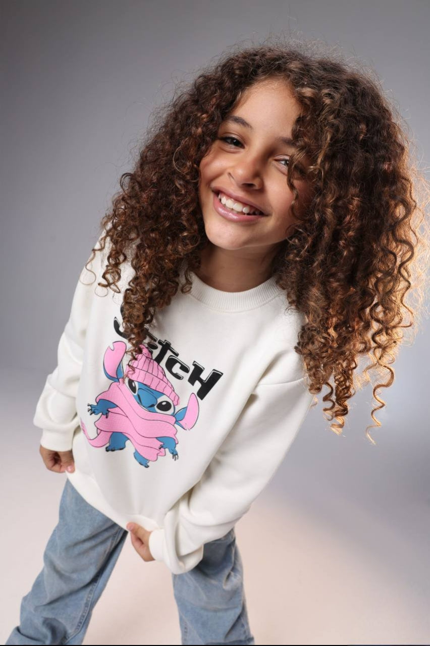 Girls’ Stitch Graphic Sweatshirt – Cozy White Long-Sleeve Pullover with Pink Winter Design