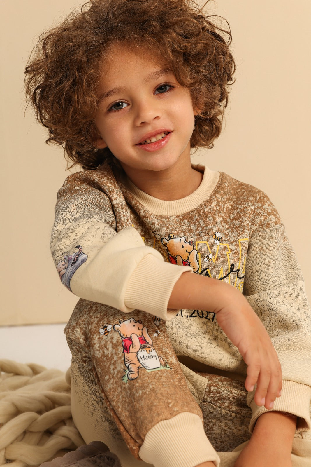 Kids Winnie the Pooh Graphic Sweatshirt & Jogger Set – Beige & Brown