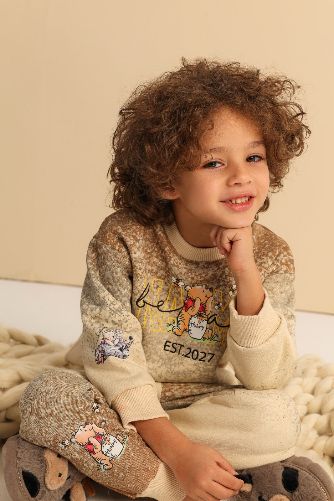 Kids Winnie the Pooh Graphic Sweatshirt & Jogger Set – Beige & Brown