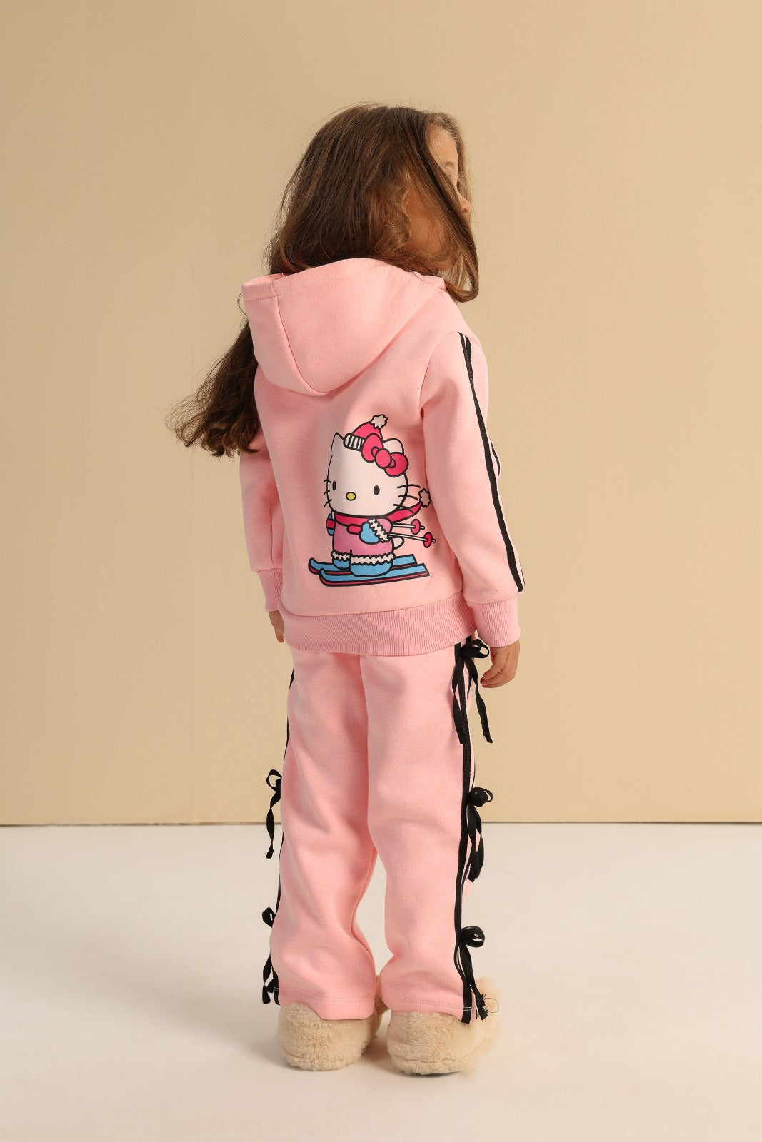 Girls’ Hello Kitty Pink Hoodie & Wide-Leg Pants Set – Cute Graphic Tracksuit