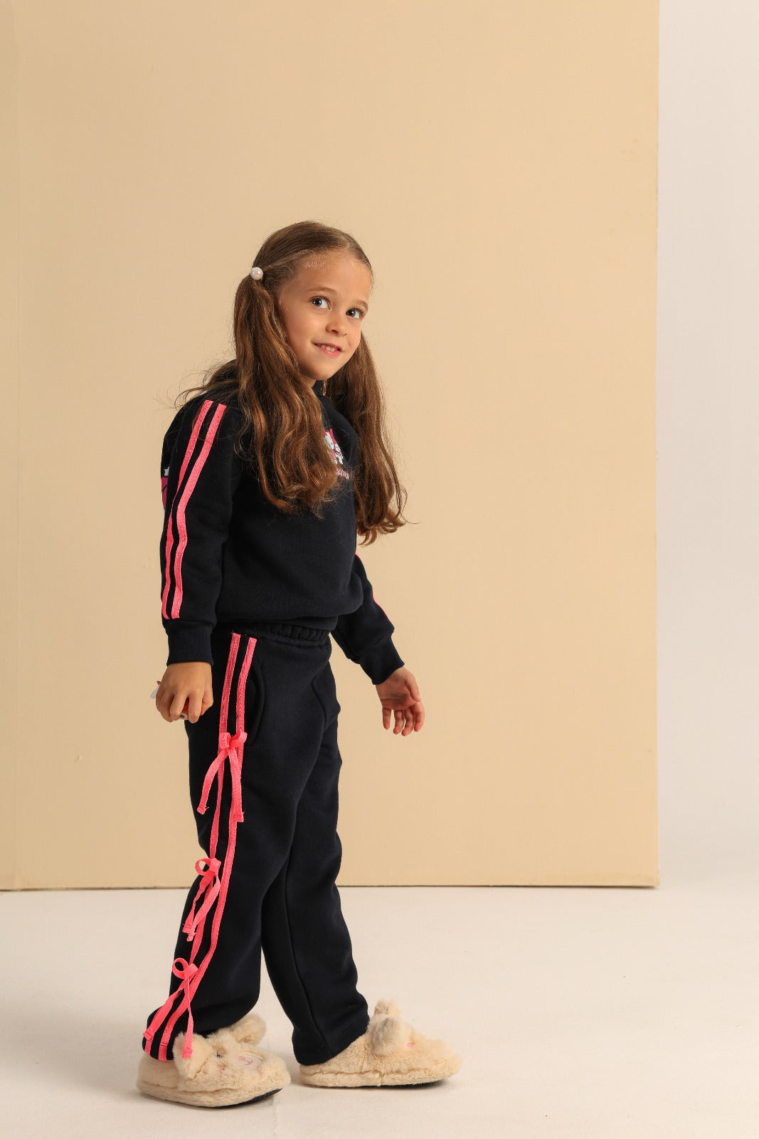 Girls’ Hello Kitty Black Tracksuit Set with Pink Stripes & Side Lace-Up Details – Hoodie and Wide-Leg Pants