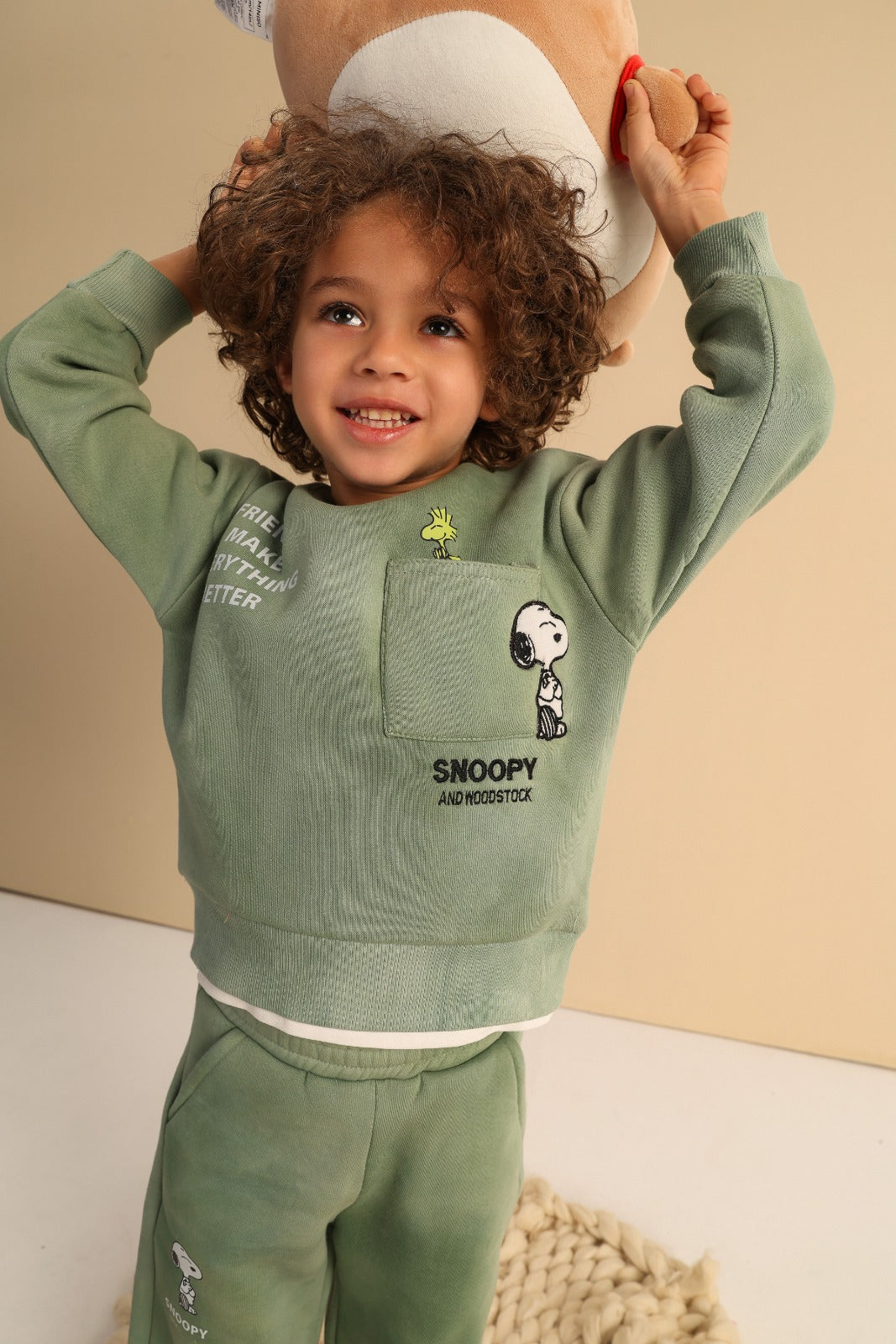 Boys’ Snoopy Green Sweatshirt & Jogger Set – Casual 2-Piece Tracksuit