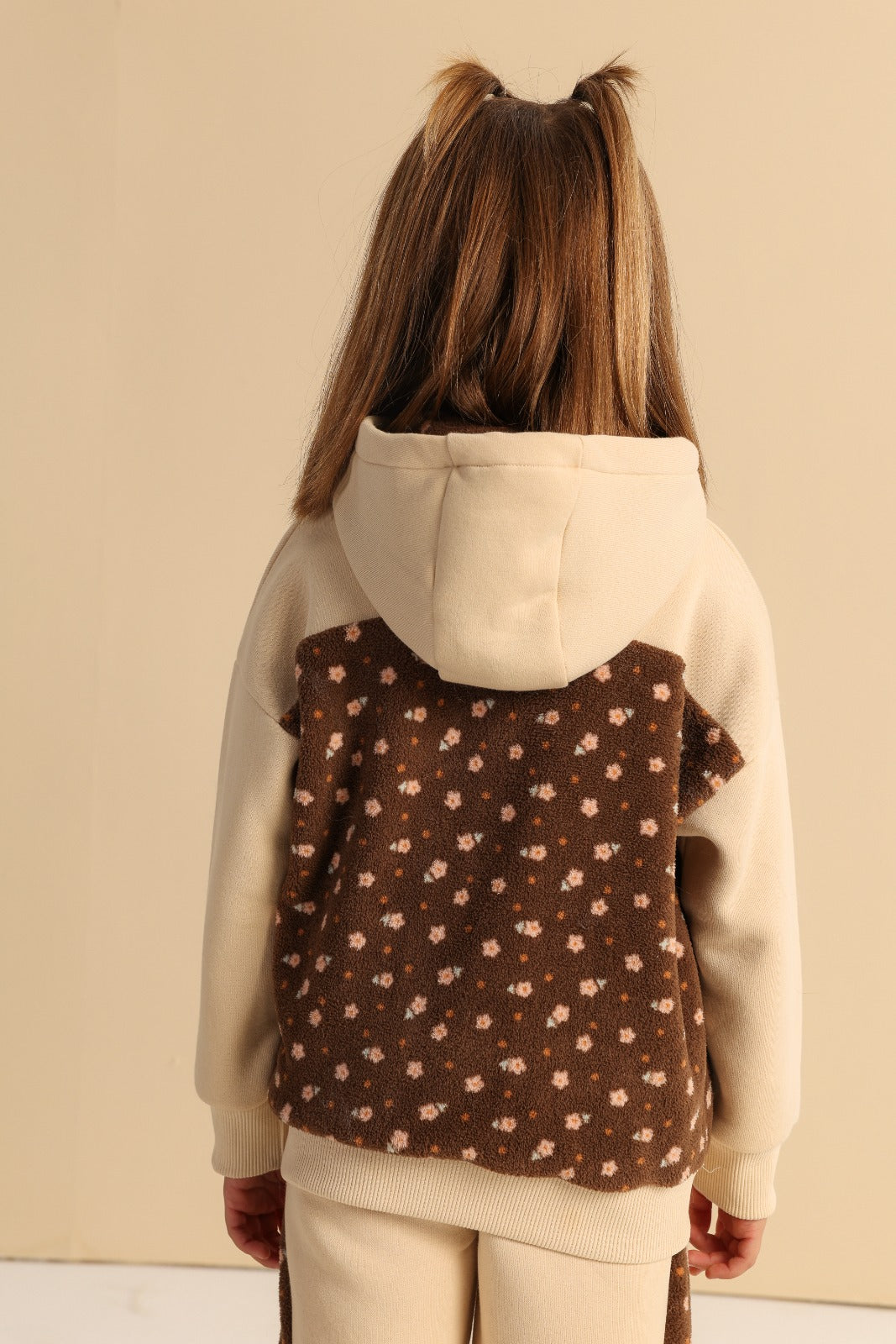 Girls’ Cozy Floral Panel Hoodie & Wide-Leg Pants Set – Beige & Brown Casual Tracksuit