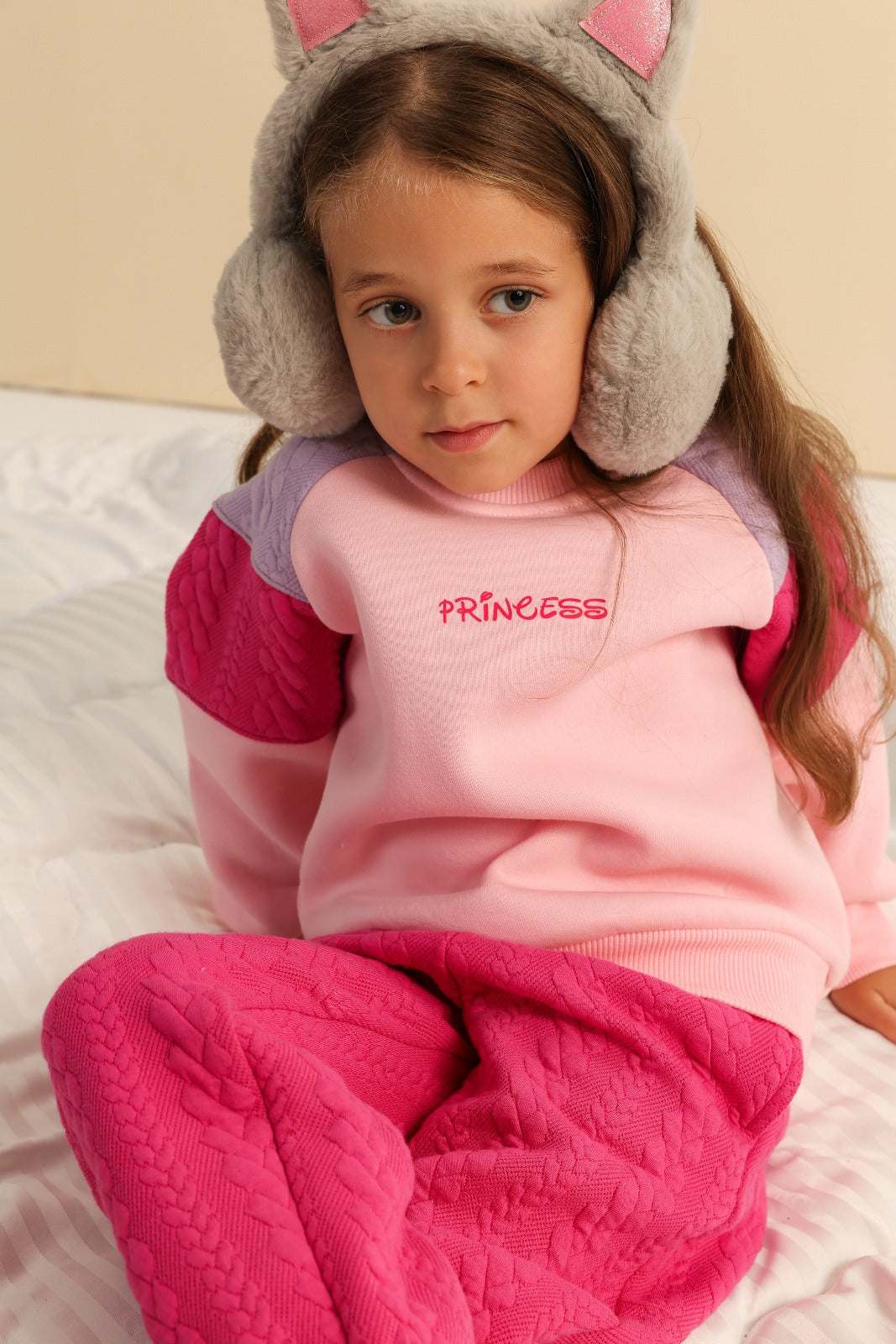 Girls’ Pink Sweatshirt & Textured Jogger Set with Bow Castle Graphic