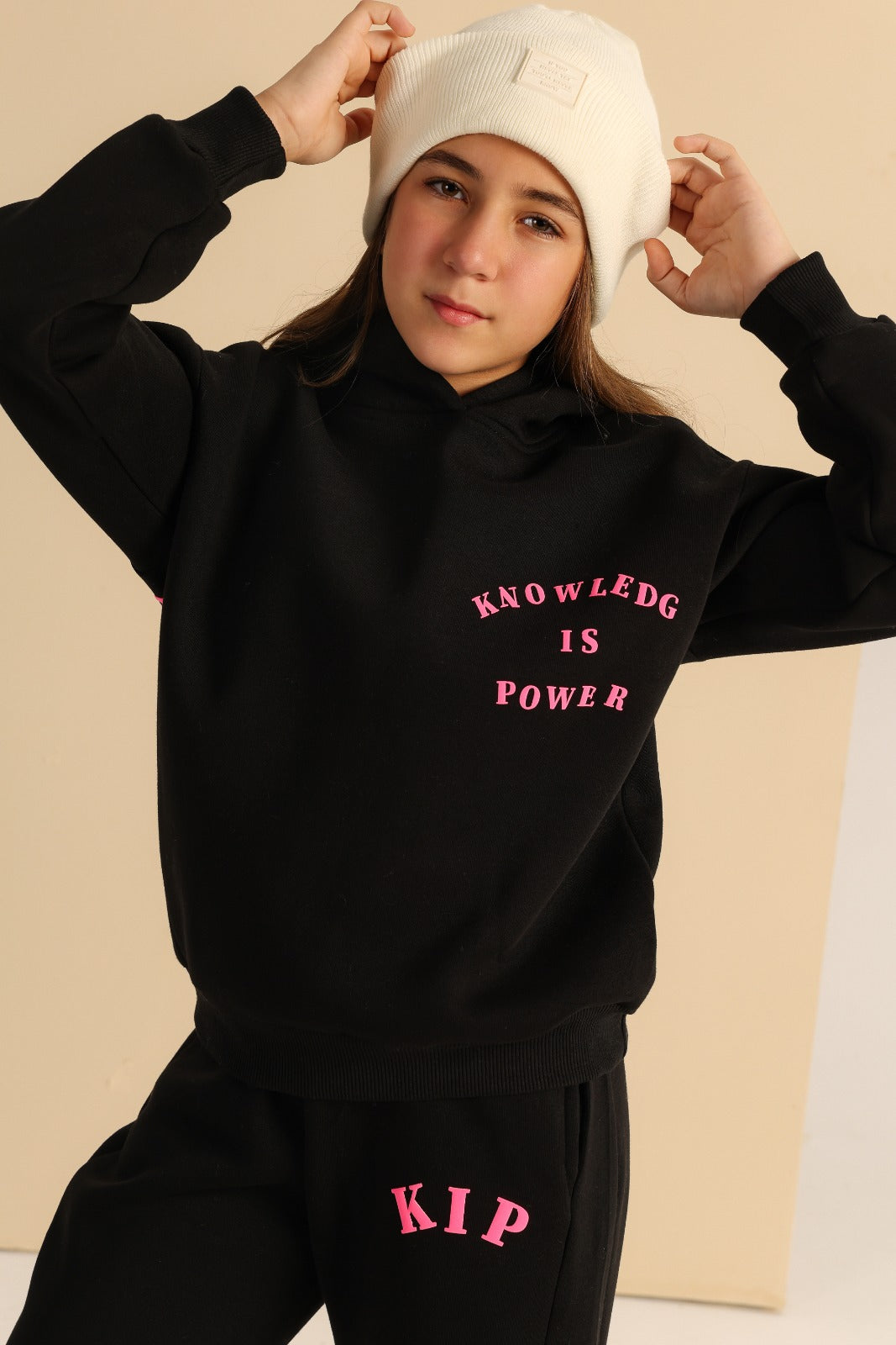 Girls’ Black & Pink Tracksuit Set – Graphic Hoodie and Wide-Leg Sweatpants