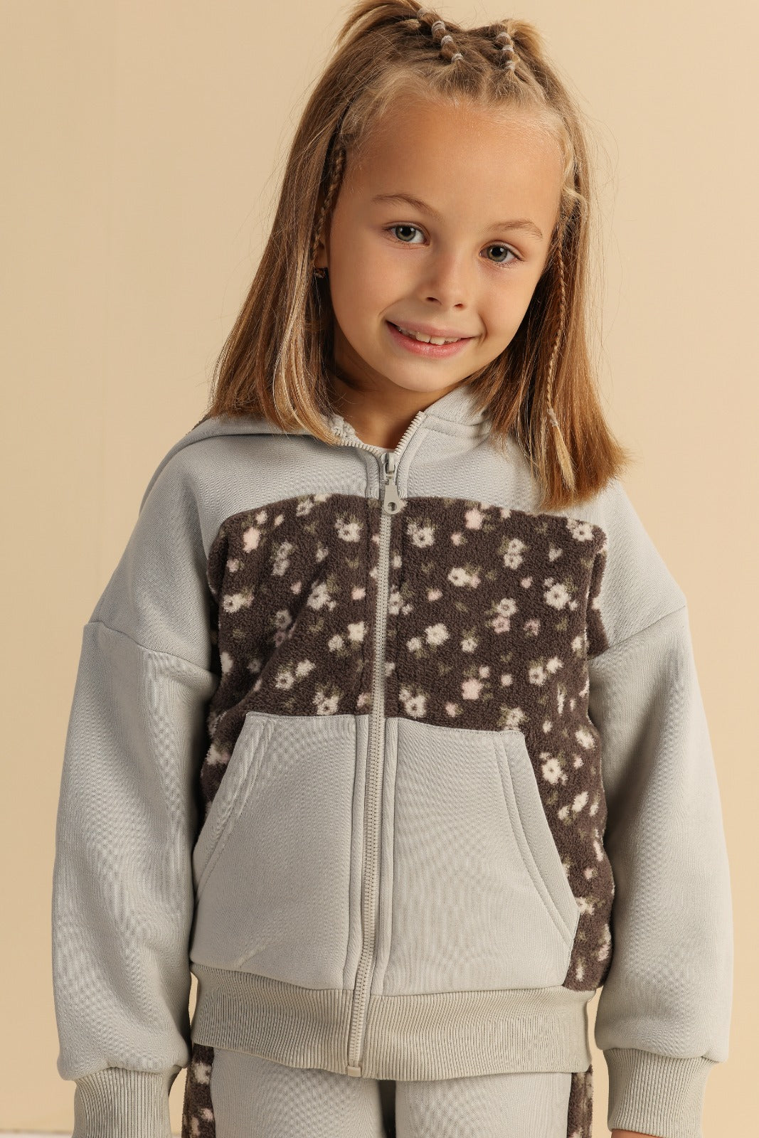 Girls’ Floral Fleece Panel Tracksuit Set – Zip-Up Hoodie & Wide-Leg Pants in Grey and Brown