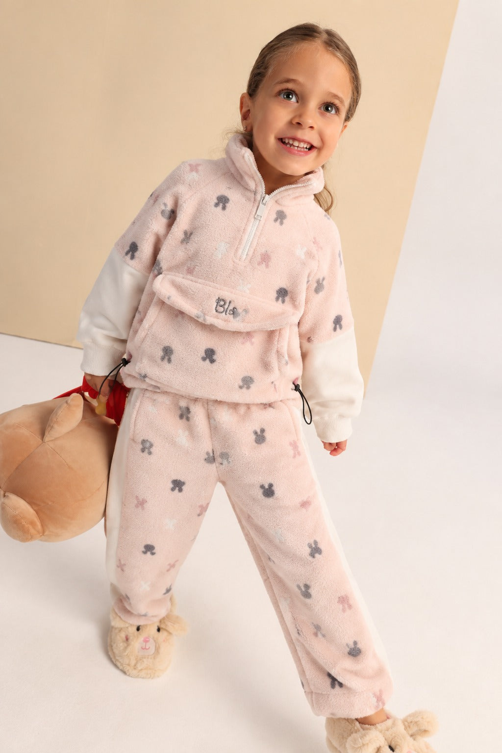 Girls’ Pink Plush Fleece Bunny Print Tracksuit Set – Cozy Half-Zip Pullover & Wide-Leg Pants