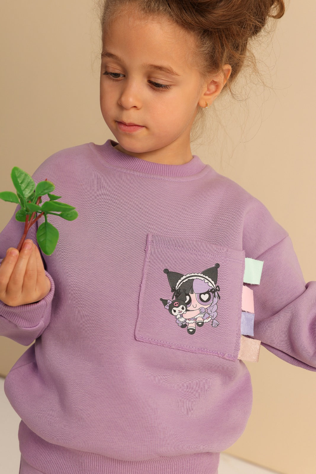 Girls’ Lavender Sweatshirt and Cargo Jogger Set with Cartoon Print and Utility Pockets