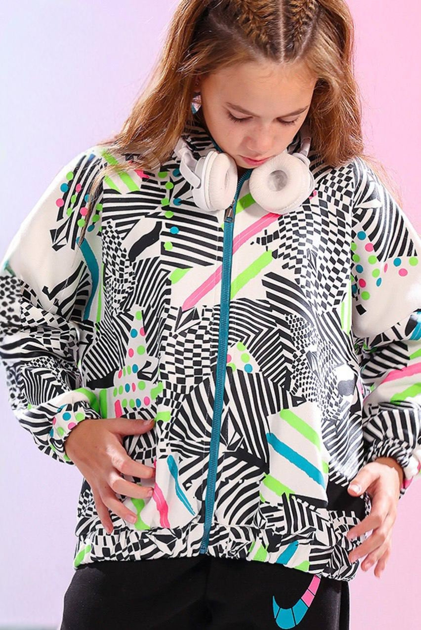 Girls’ Printed Zip-Up Jacket & Black Jogger Pants Set – Sporty Casual Outfit