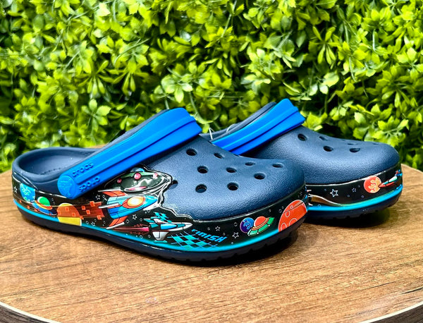 space war crocs - blue