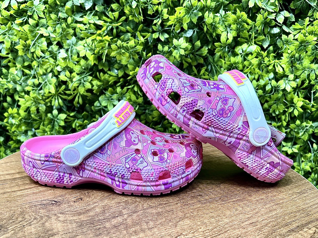 hello kitty crocs