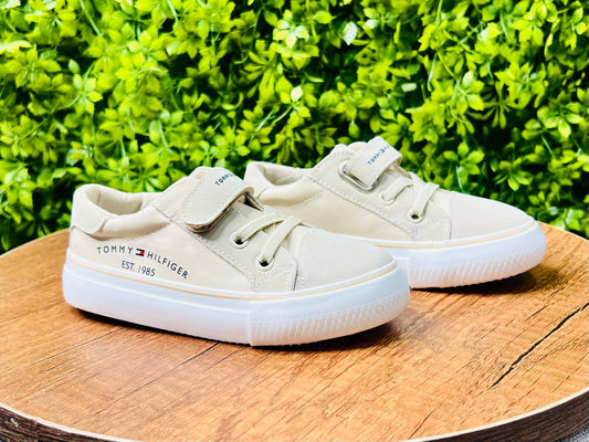 tommy hilfiger bige shoes