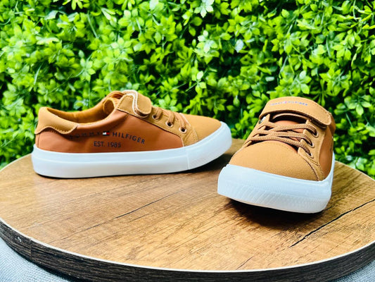 tommy hilfiger brown shoes