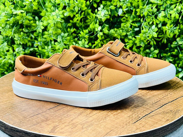 tommy hilfiger brown shoes