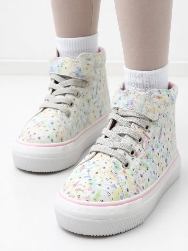 Twinkle Little Star Beige - Bubbles Kids WearFootwear